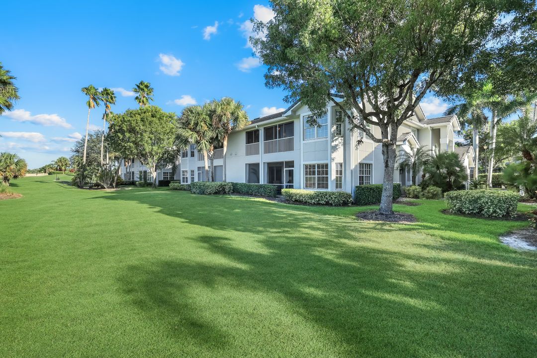 6085 Pinnacle Ln #1203, Naples, FL 34110