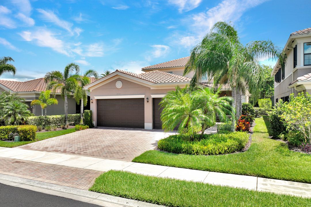 13750 Callisto Ave, Naples, FL 34109