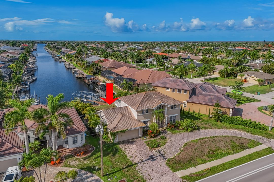 2502 Cape Coral Pkwy W, Cape Coral, FL 33914
