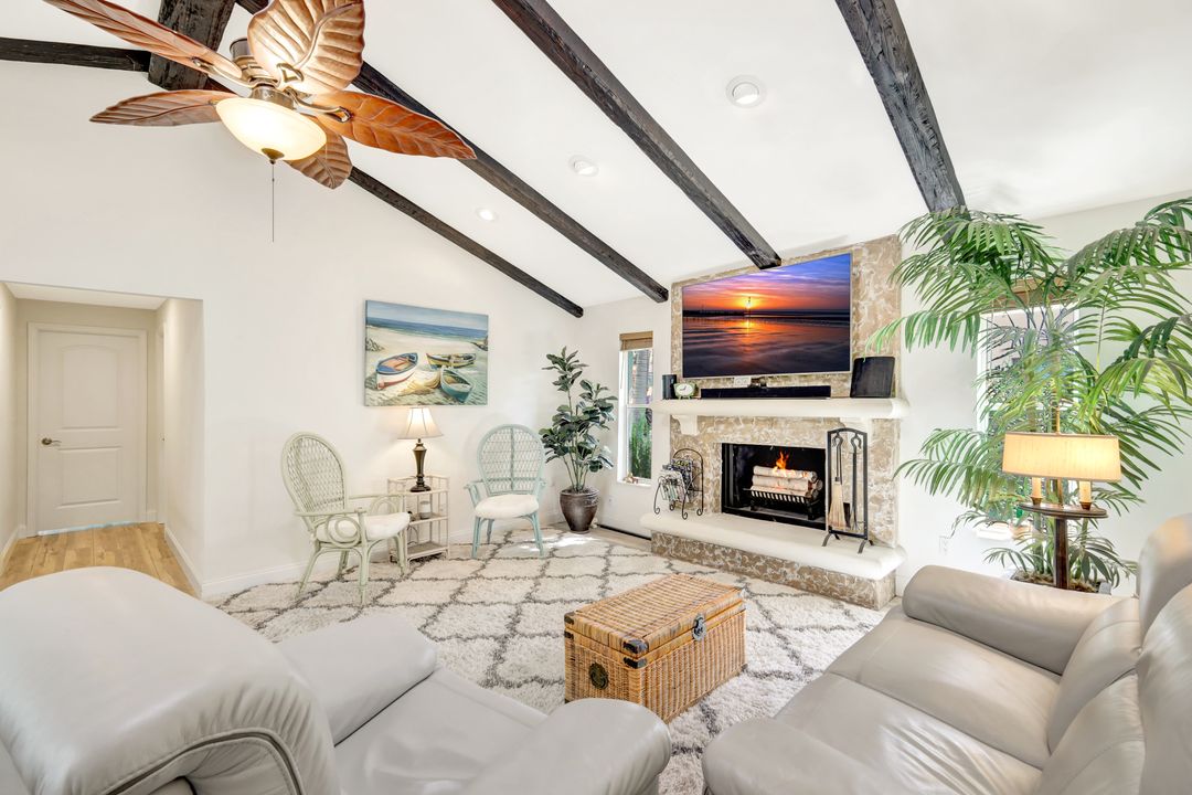 5301 SW 8th Pl, Cape Coral, FL 33914