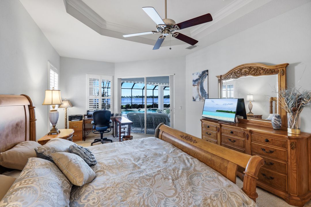 8765 Hideaway Harbor Ct, Naples, FL 34120