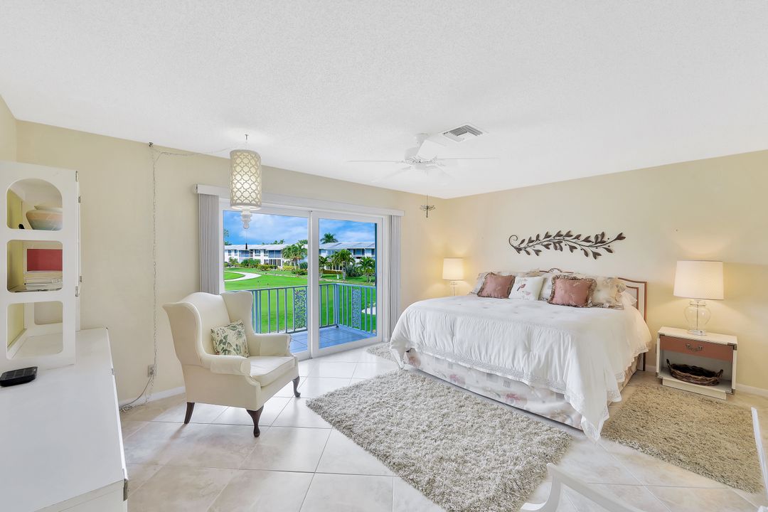 141 Lollypop Ln #4, Naples, FL 34112