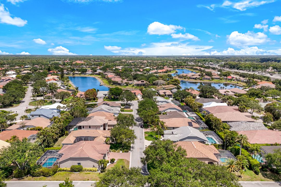 4332 Mistlethrush Ln, Naples, FL 34119