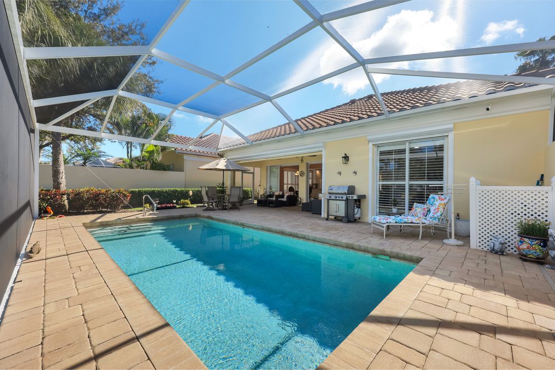 5291 Hawkesbury Way, Naples, FL 34119
