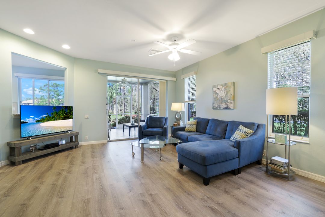 8217 Parkstone Pl #108, Naples, FL 34120