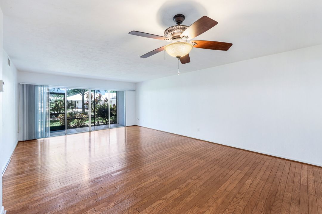 1530 Imperial Golf Course Blvd #312, Naples, FL 34110