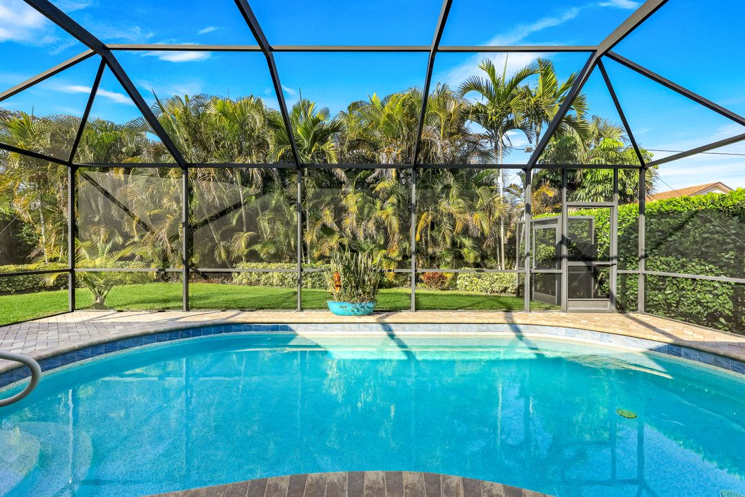 1371 Michigan Ave, Naples, FL 34103