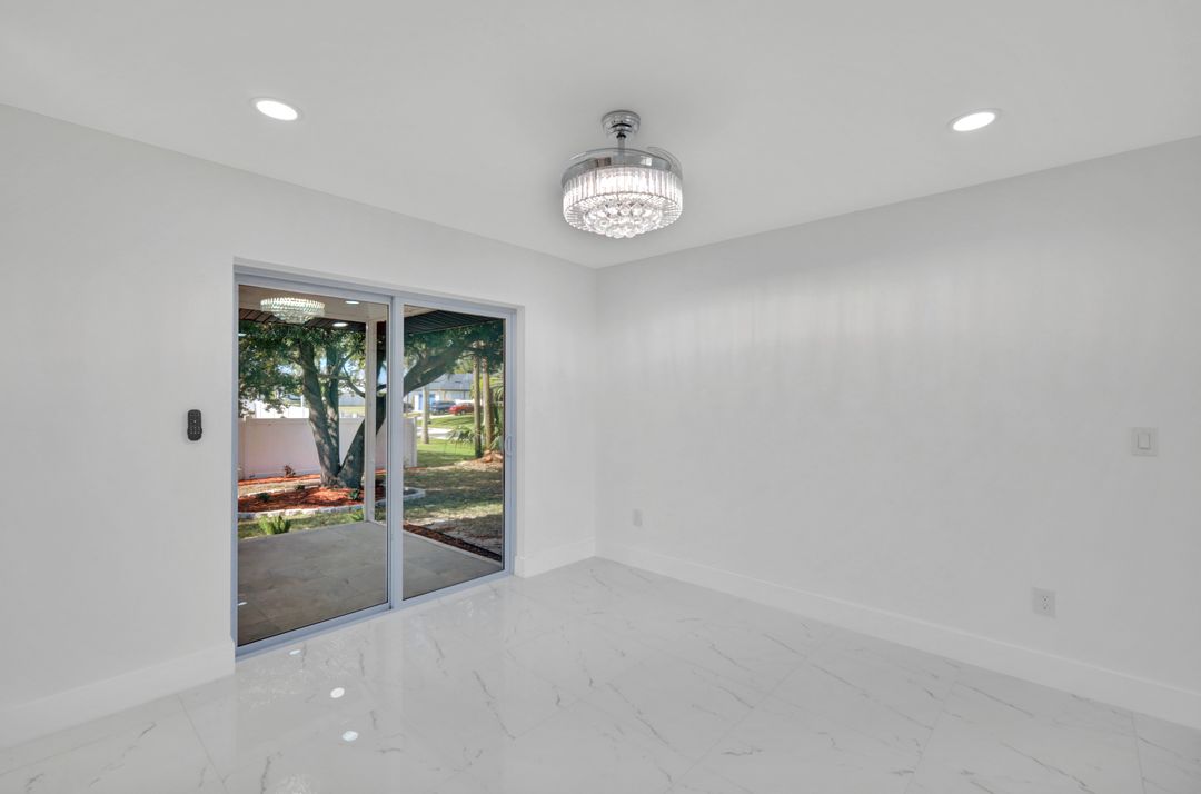 2134 SW 2nd Ct, Cape Coral, FL 33991