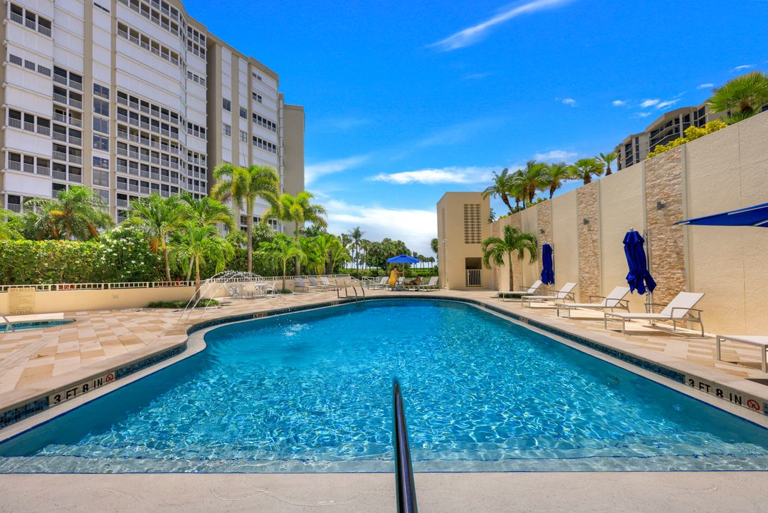 4451 Gulf Shore Blvd N #1605, Naples, FL 34103