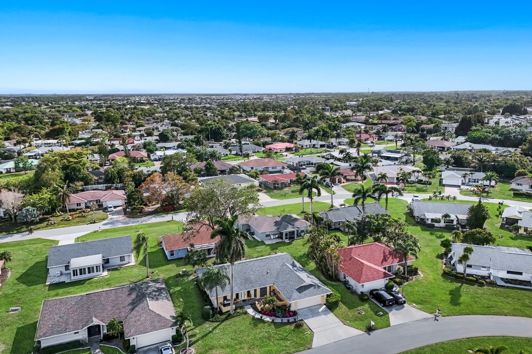 111 Blue Ridge Dr, Naples, FL 34112