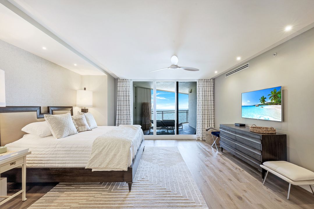 11125 Gulf Shore Dr #1001, Naples, FL 34108