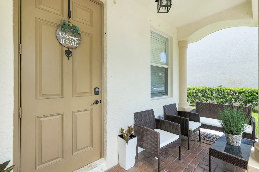 1570 Double Eagle Trail, Naples, FL 34120