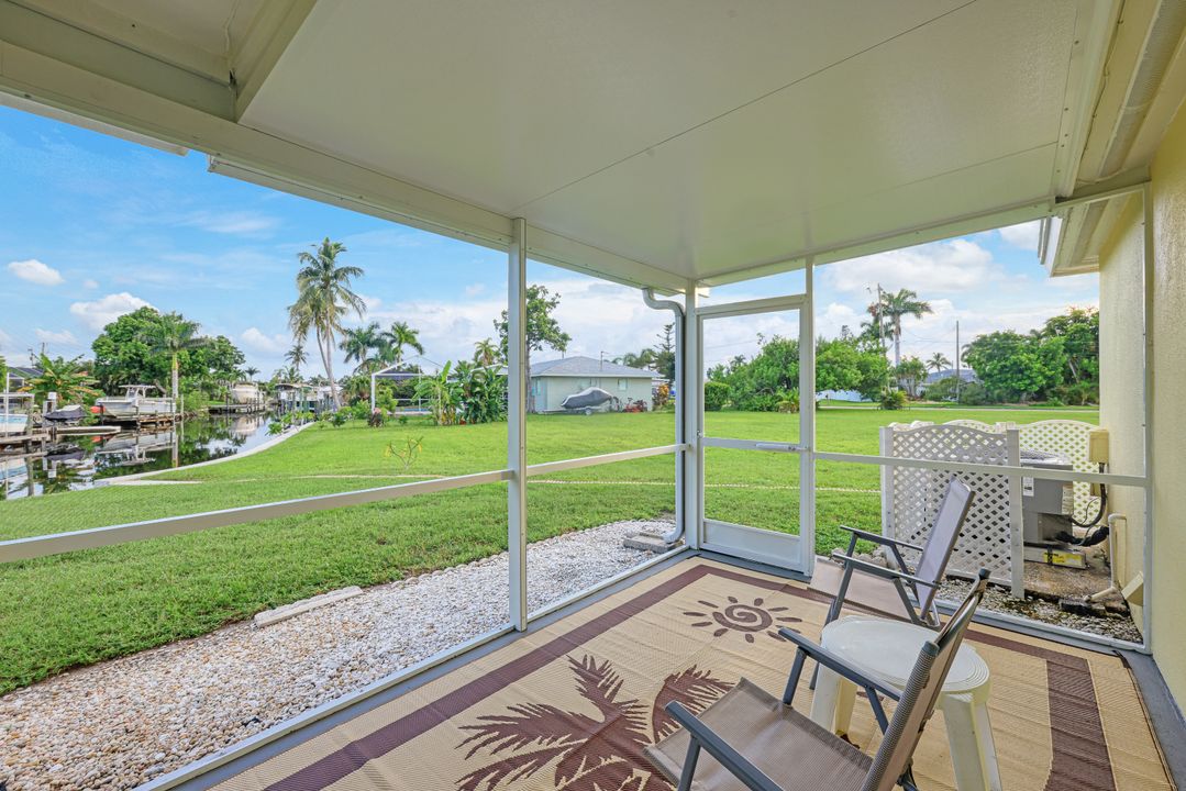 1751 Lakeview Blvd, North Fort Myers, FL 33903