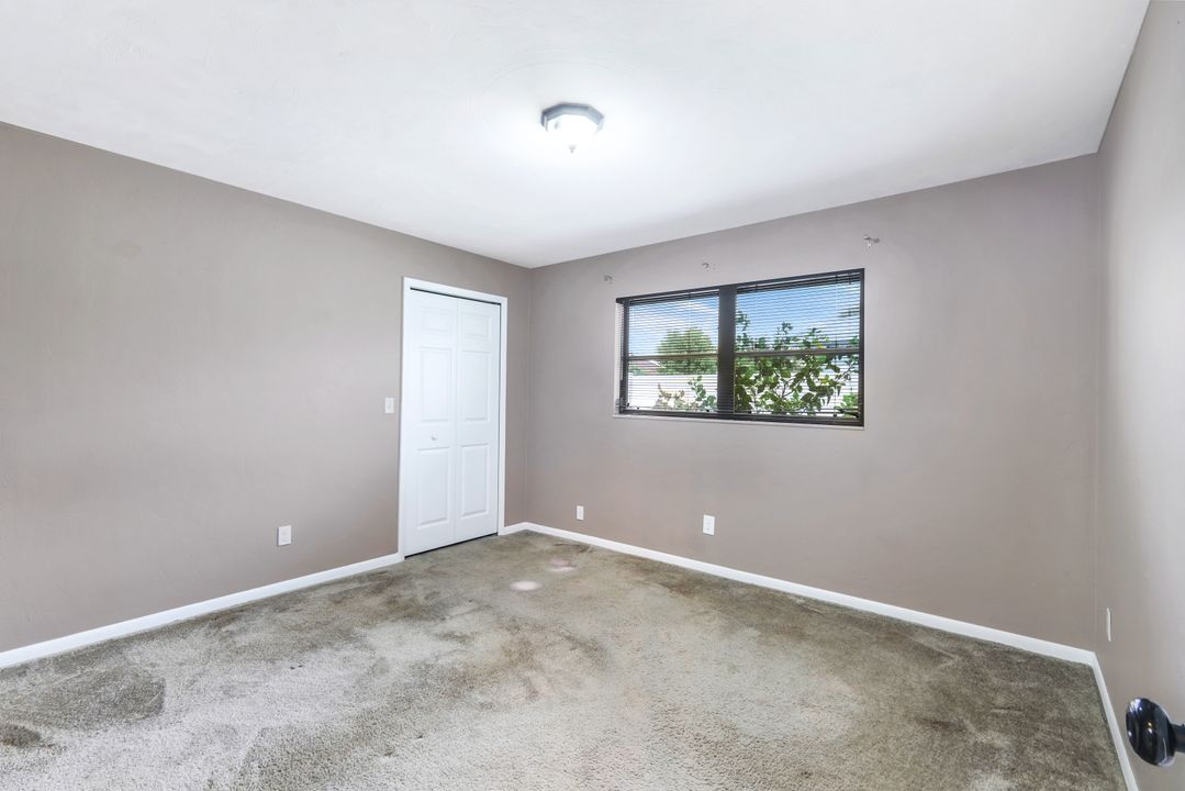 1925 SE 9th Terrace, Cape Coral, FL 33990