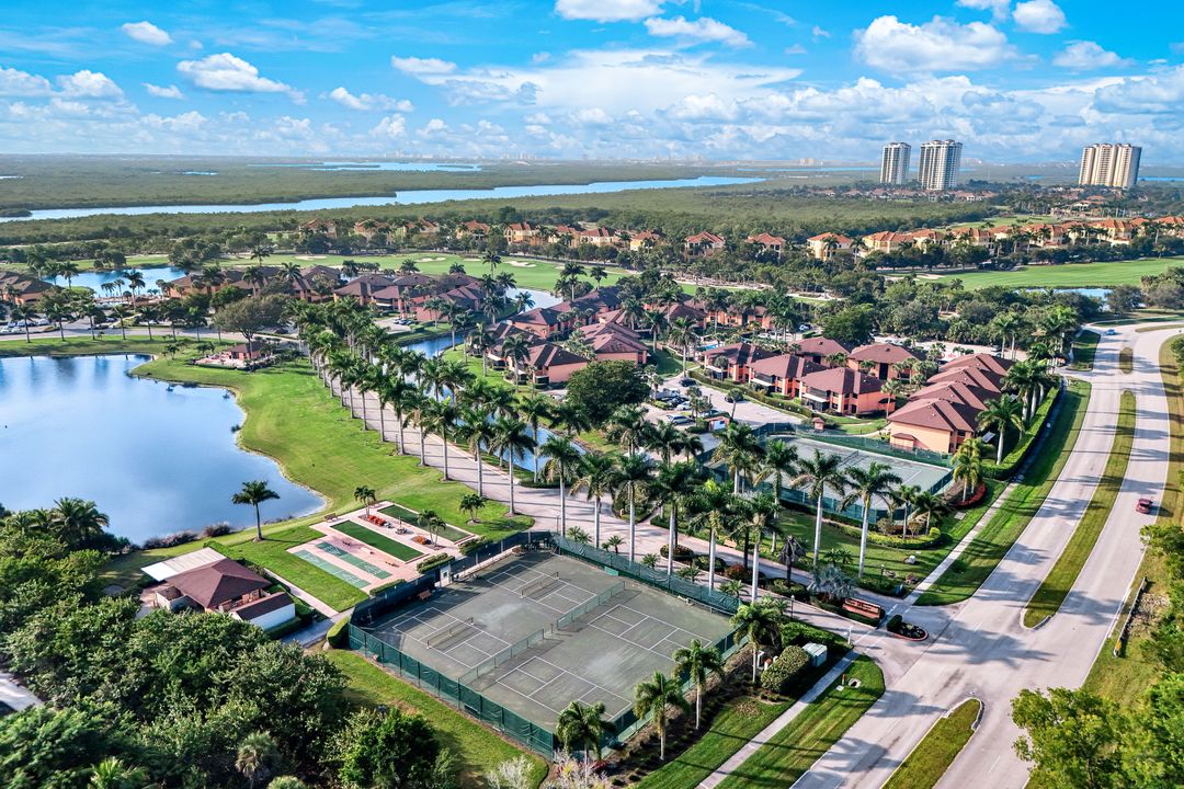 1528 Mainsail Dr #9, Naples, FL 34114