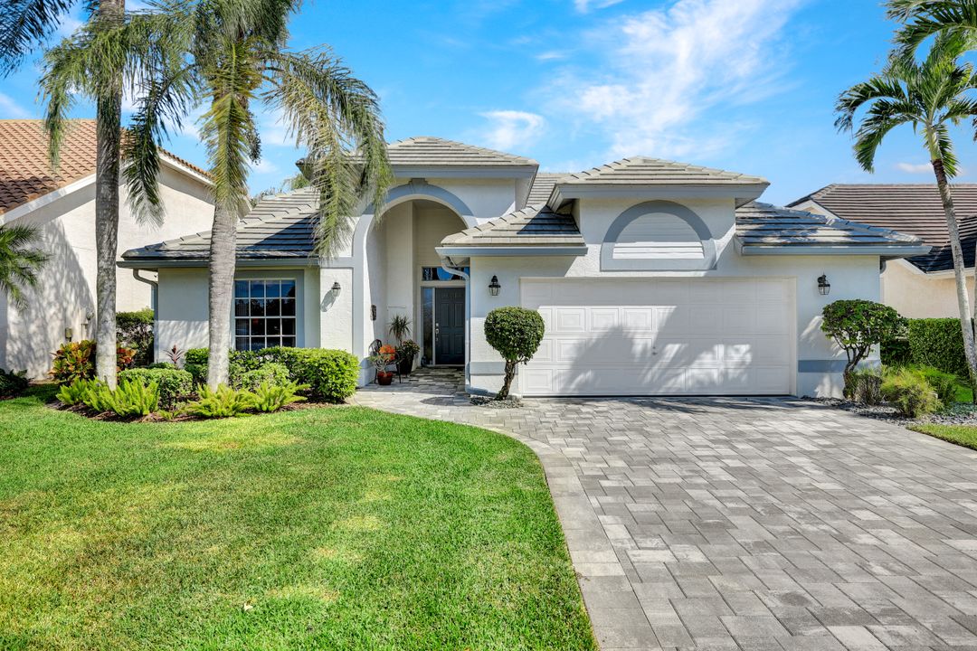 24973 Bay Cedar Dr, Bonita Springs, FL 34134