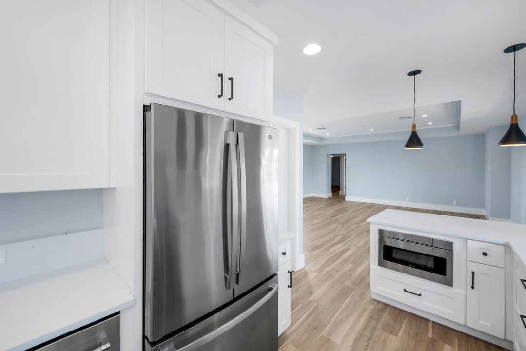 1242 Jamaica Rd, Marco Island, FL 34145