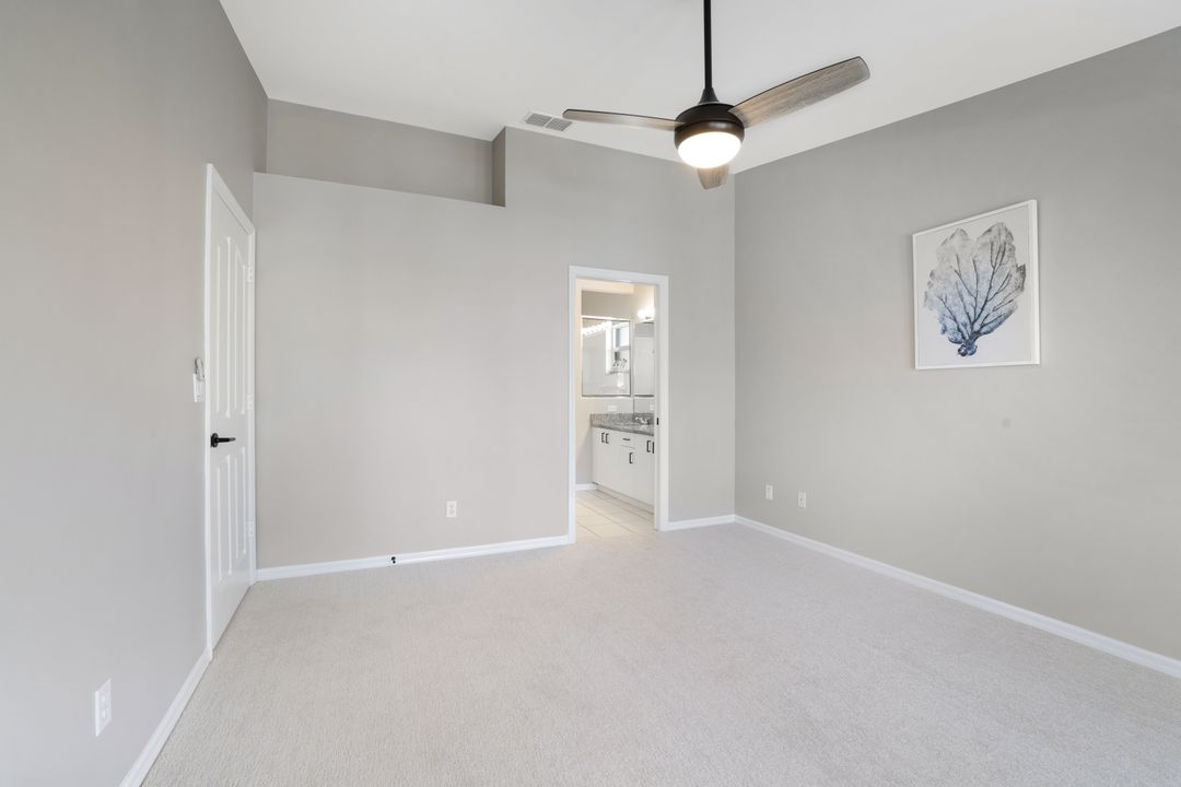 661 Captn Kate Ct, Naples, FL 34110