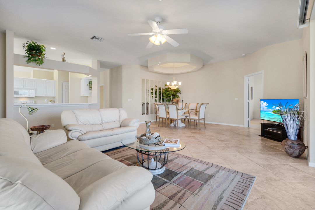 3260 W Crown Pointe Blvd #202, Naples, FL 34112