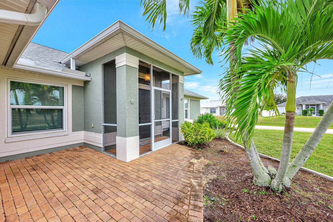 3015 SW 7th Ave, Cape Coral, FL 33914