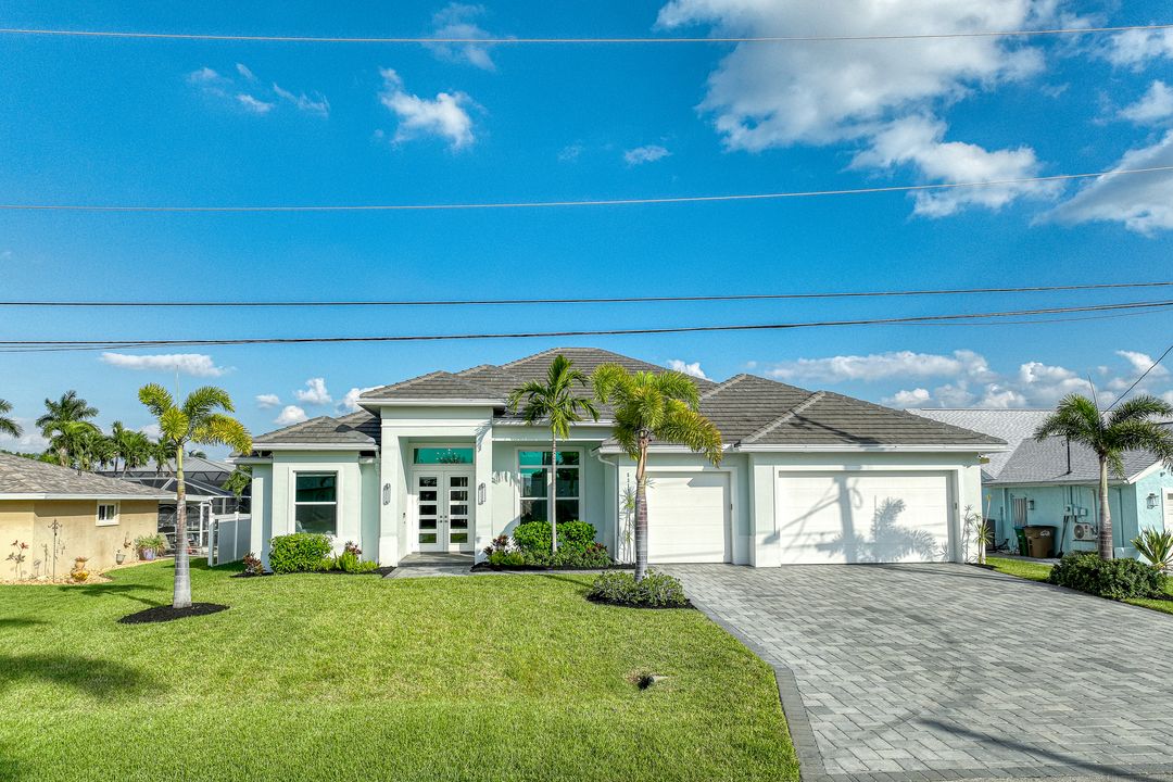 5317 SW 8th Pl, Cape Coral, FL 33914