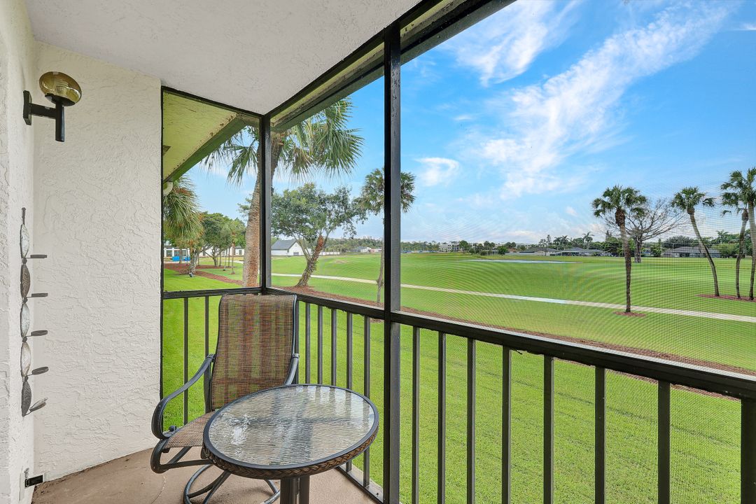 4346 27th Ct SW #201, Naples, FL 34116