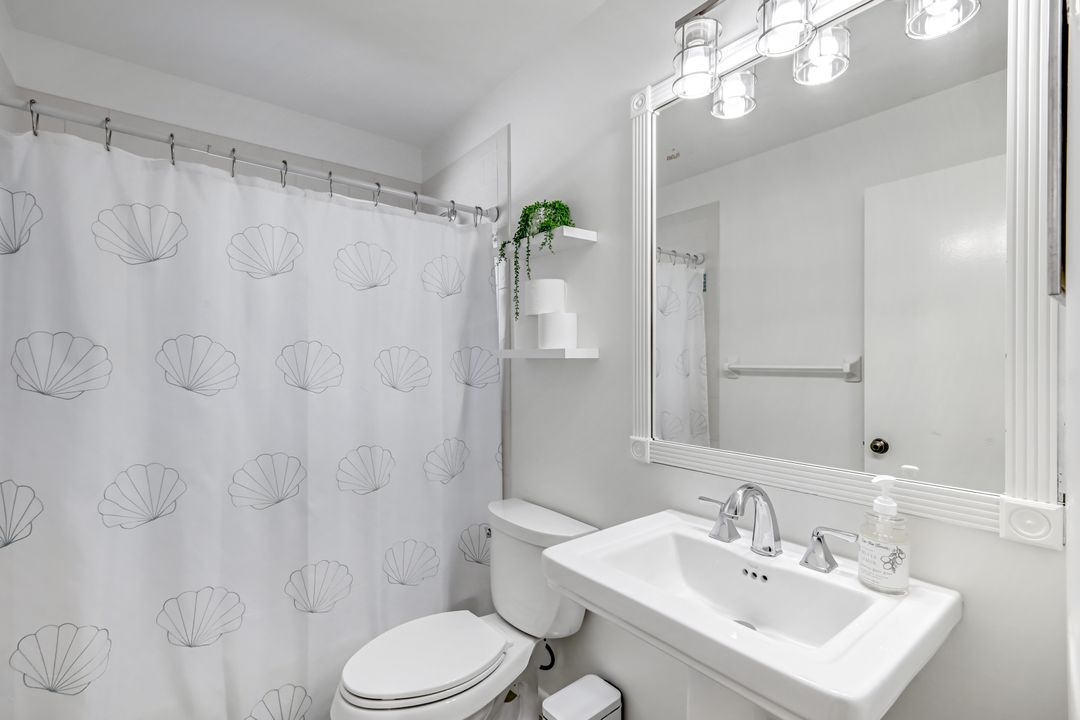 4170 Mariner Ln, Bonita Springs, FL 34134