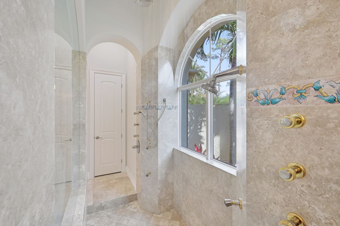 15175 Brolio Way, Naples, FL 34110