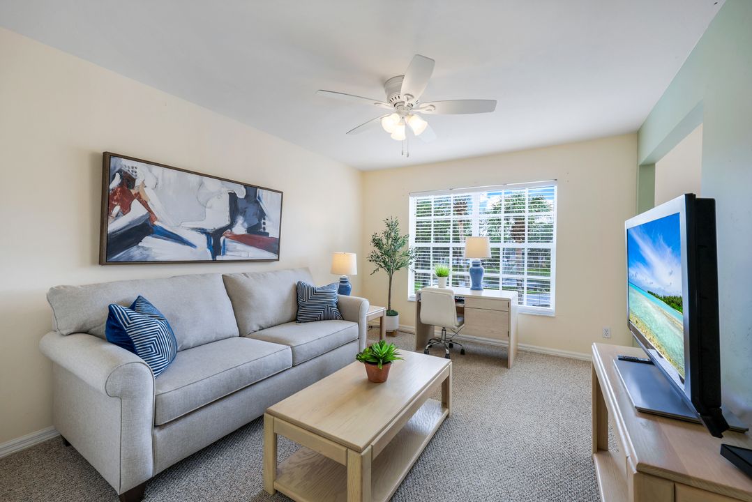 736 Wiggins Lake Dr #201, Naples, FL 34110