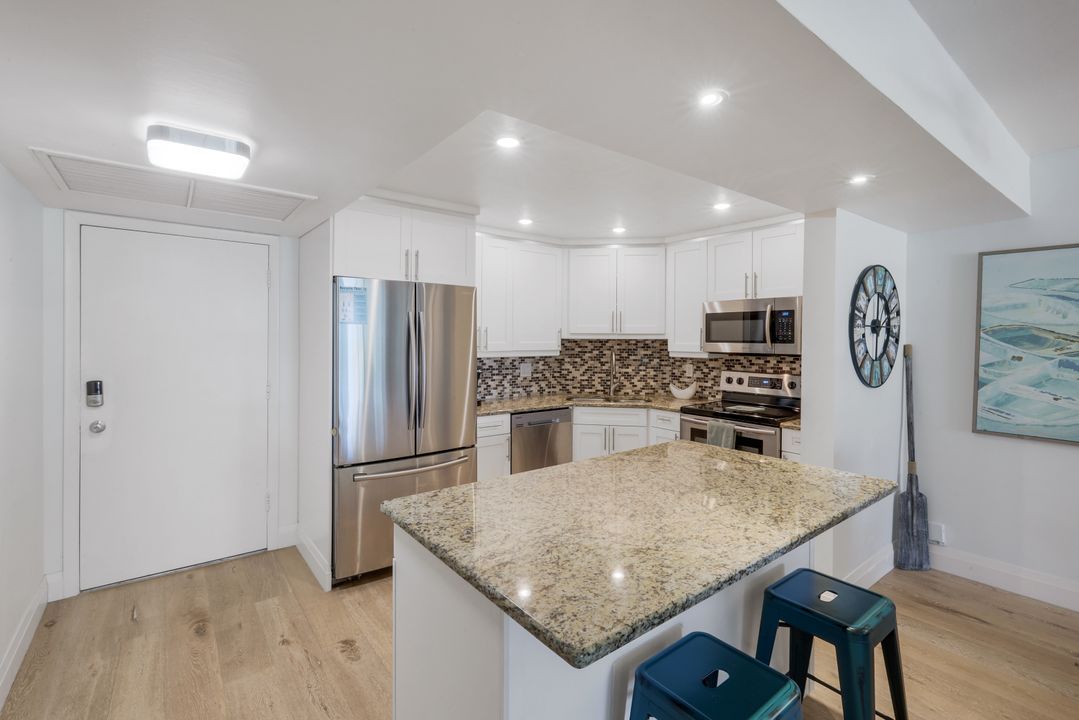 5 Bluebill Ave #208, Naples, FL 34108