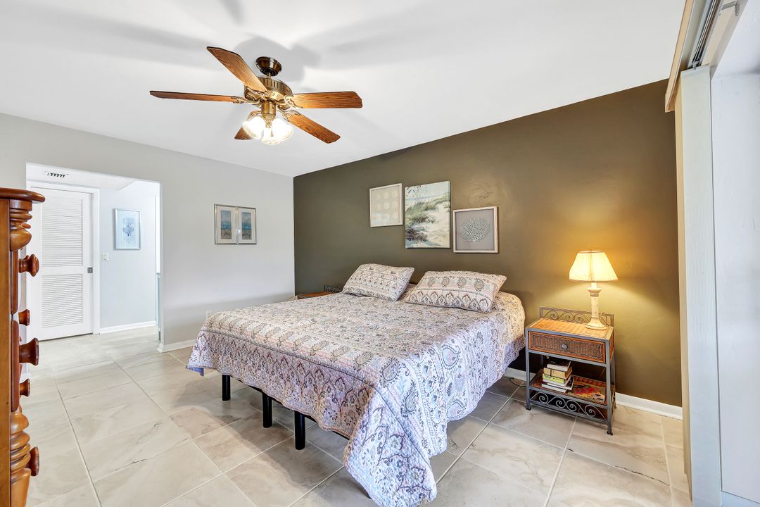 701 SW 52nd St, Cape Coral, FL 33914