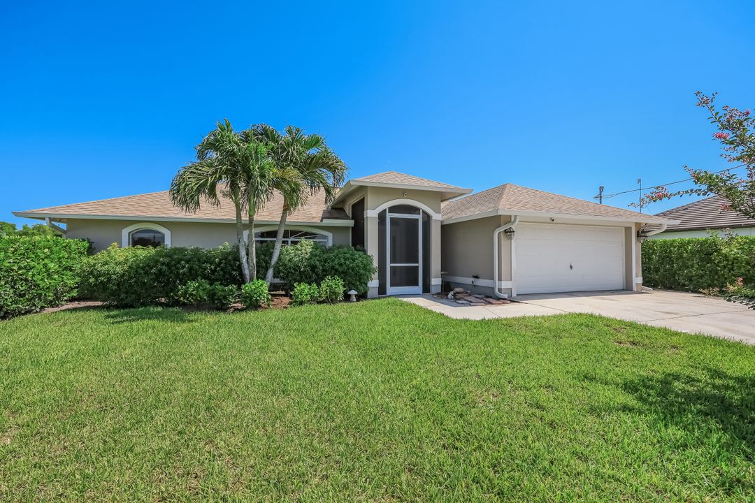 3857 39th Ave NE, Naples, FL 34120