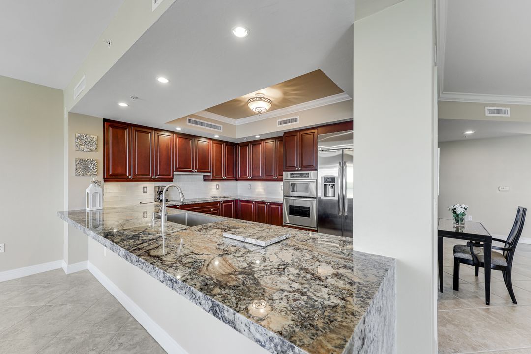 1050 Borghese Ln #605, Naples, FL 34114