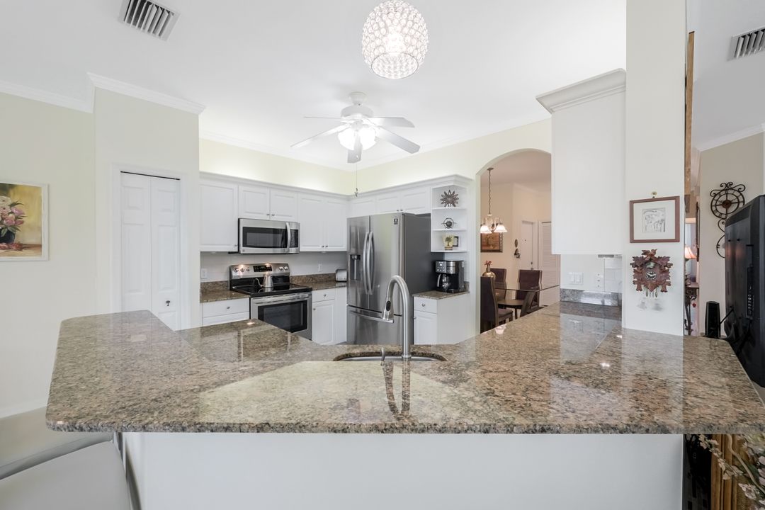 1320 Charleston Square Dr #101, Naples, FL 34110