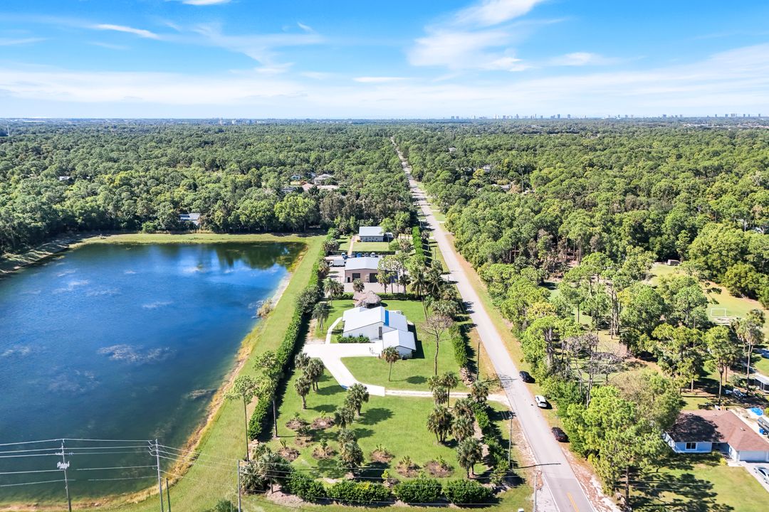 5630 Copper Leaf Ln, Naples, FL 34116