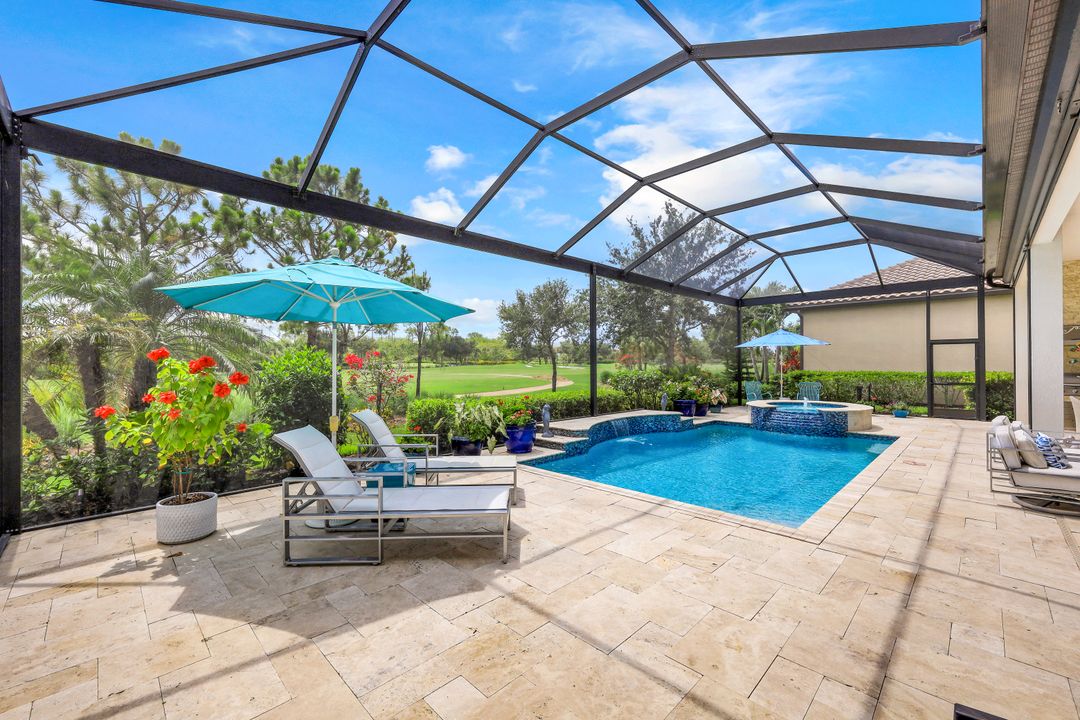 8668 Amour Ct, Naples, FL 34119