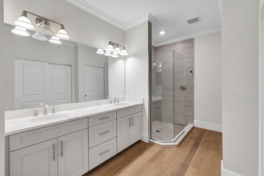 16356 Viansa Wy #9-201, Naples, FL 34110
