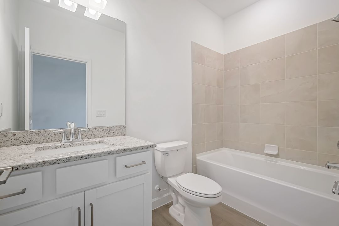 13911 Hunter Oak Dr, Fort Myers, FL 33913