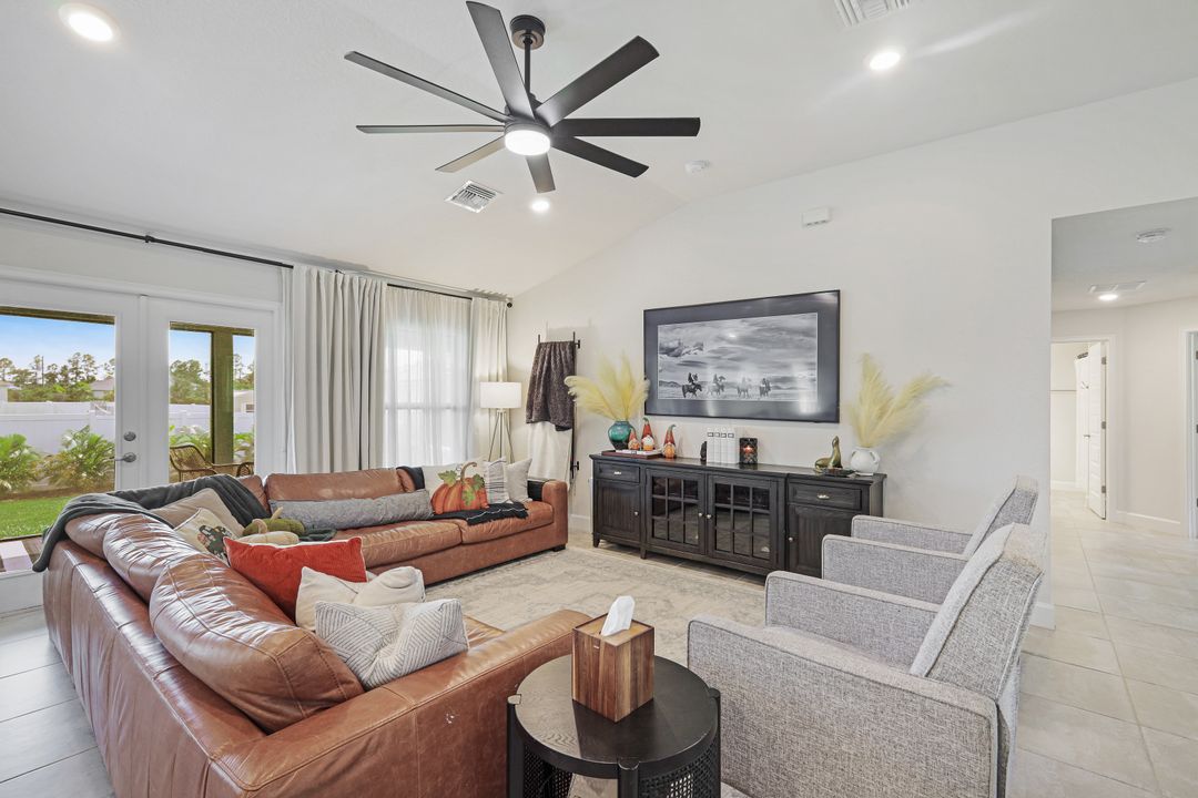 497 Windermere Dr, Lehigh Acres, FL 33972