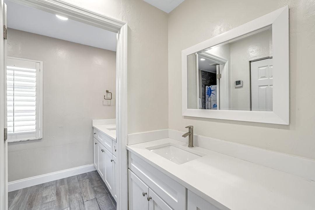 401 Capri Blvd, Naples, FL 34113