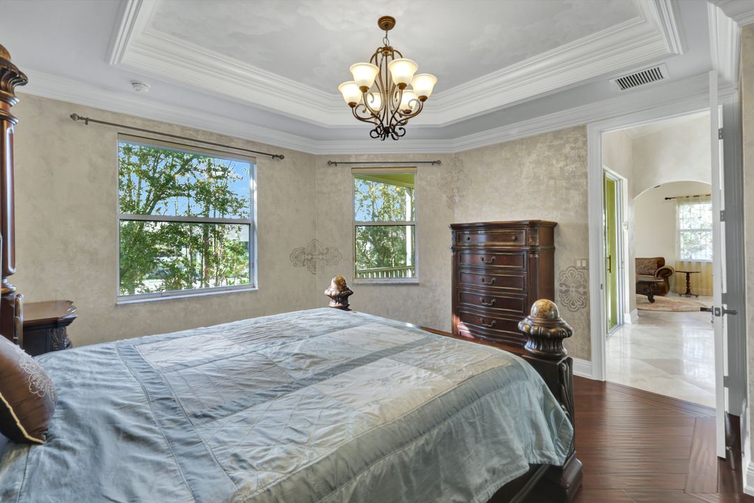 1345 Mariposa Cir #204, Naples, FL 34105