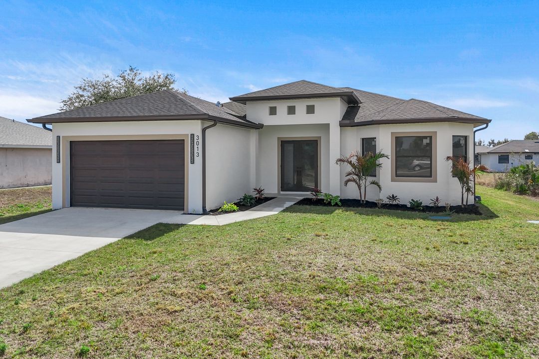 3013 59th St W, Lehigh Acres, FL 33971
