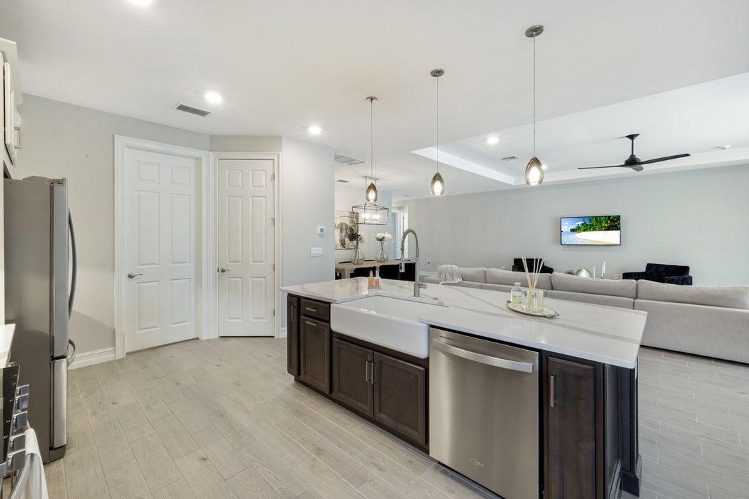28086 Captiva Shell Lp, Bonita Springs, FL 34135