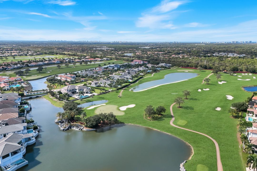 16647 Isola Bella Ln, Naples, FL 34110