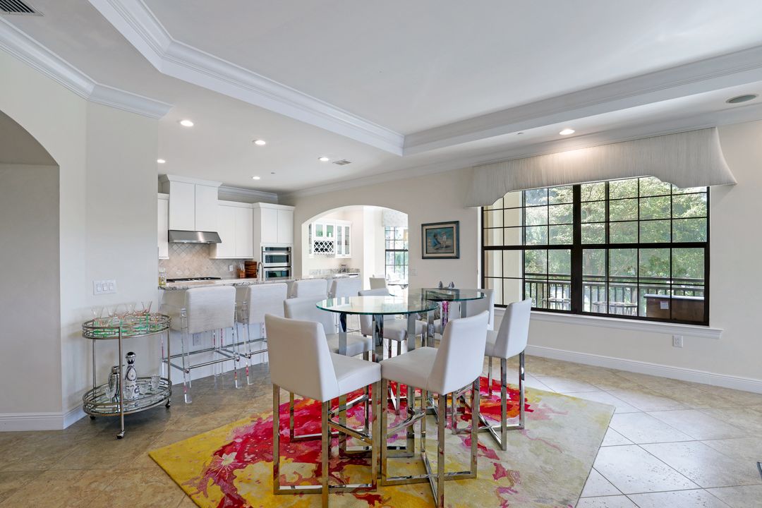 2555 Marquesa Royale Ln #1-101, Naples, FL 34109