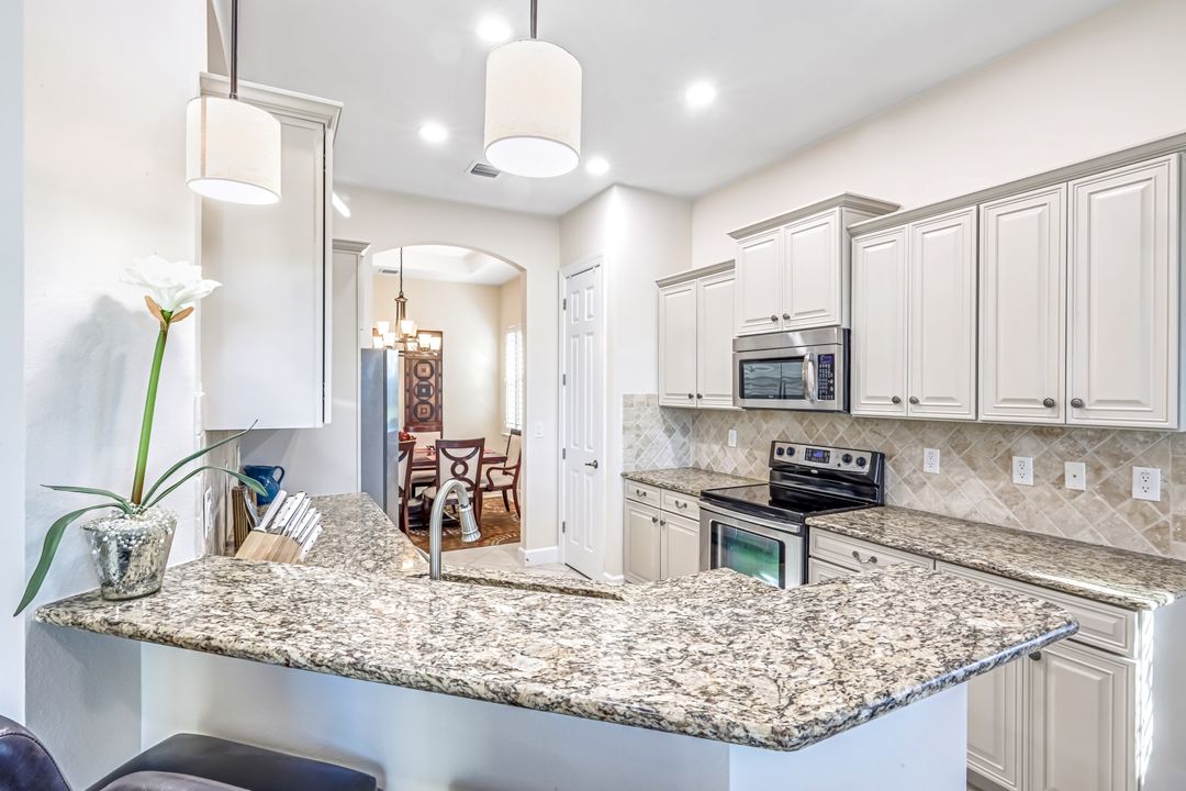 9537 Ironstone Terrace #201, Naples, FL 34120