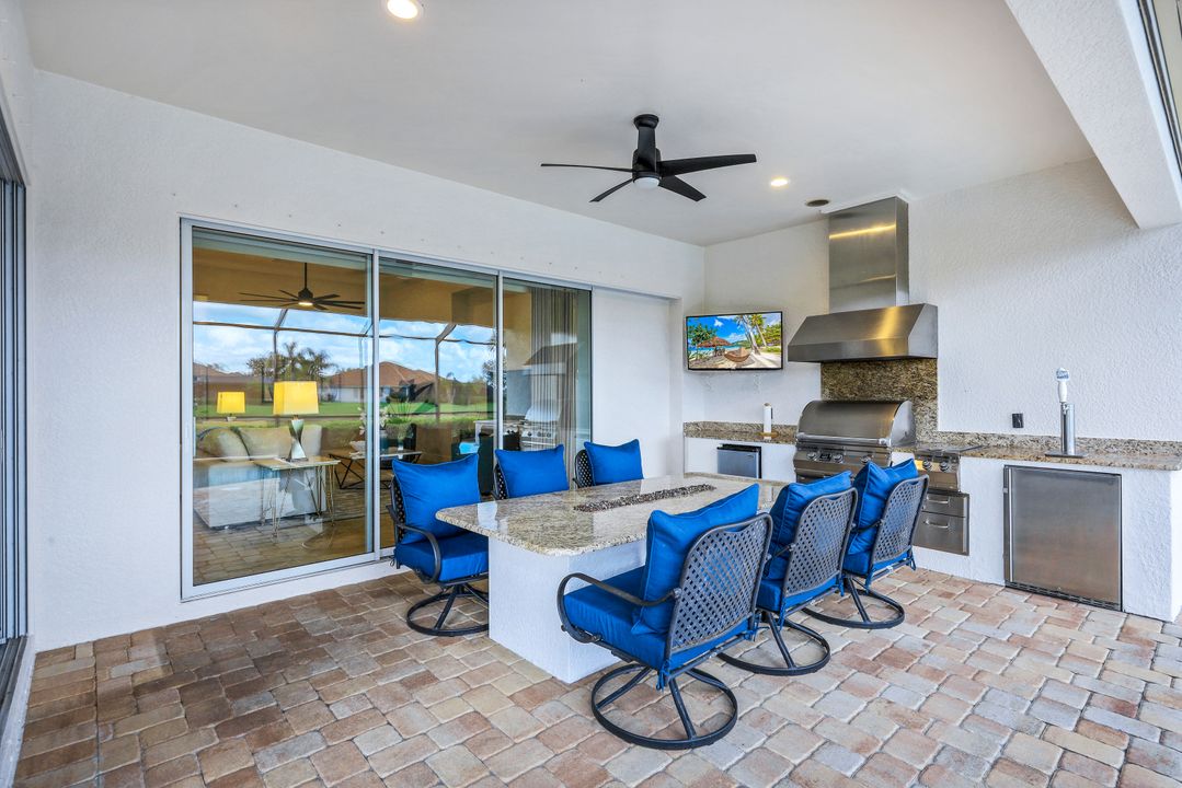 9360 Marble Stone Dr, Naples, FL 34120