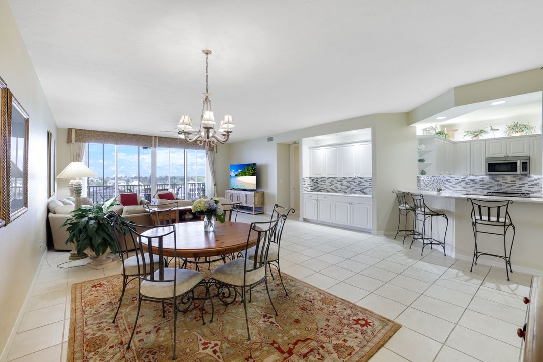 410 Flagship Dr #603, Naples, FL 34108
