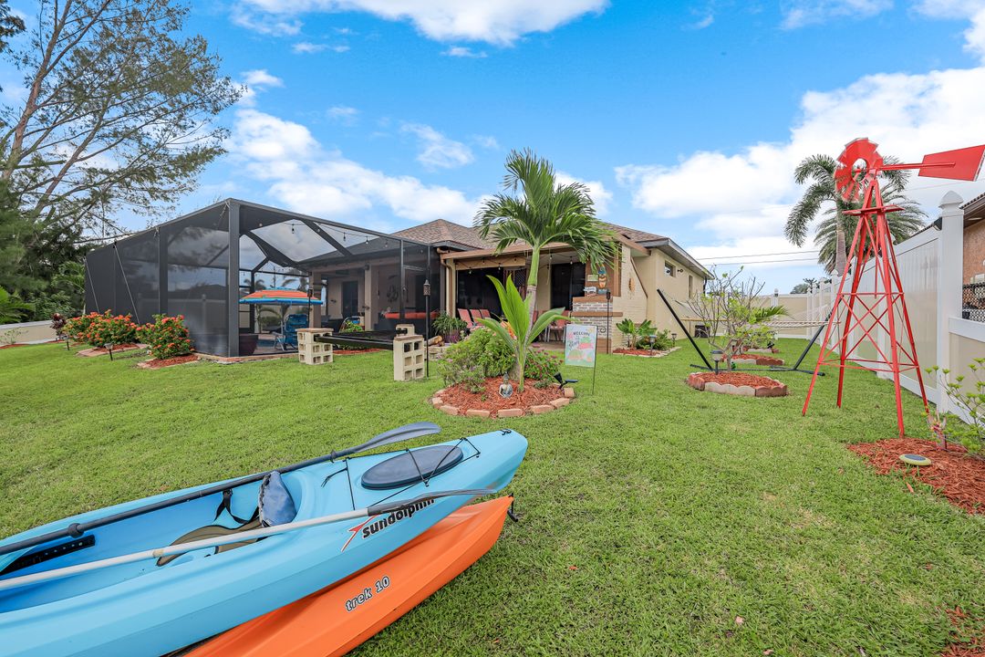 301 SE 21st Ln, Cape Coral, FL 33990