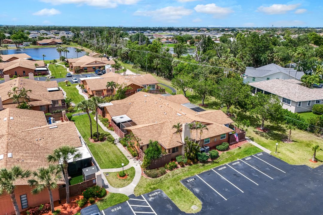 6324 Royal Woods Dr, Fort Myers, FL 33908